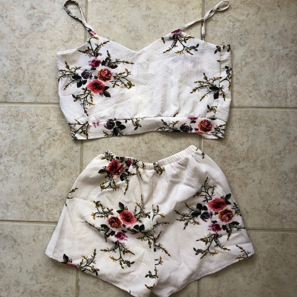 2 piece flower set